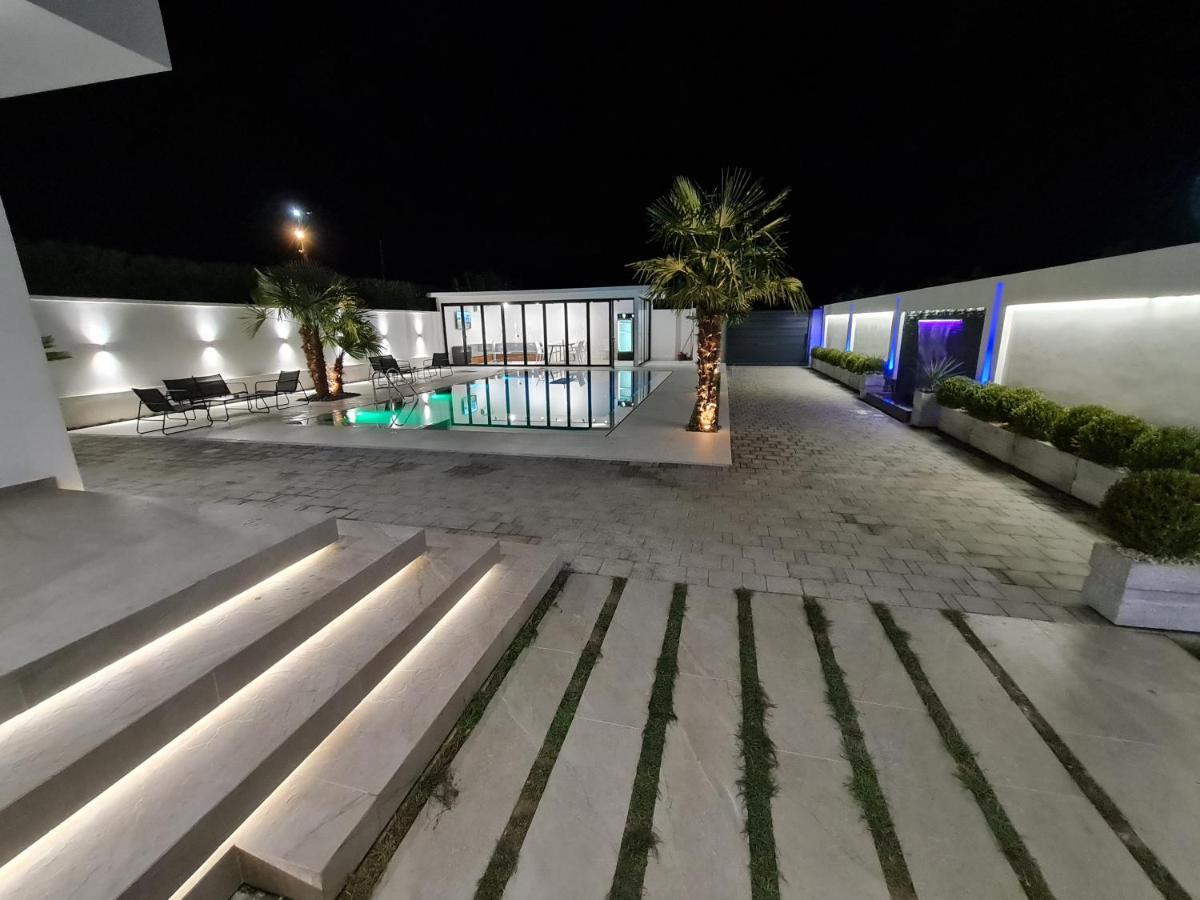 Lt Luxury Villa Rrushkull  Dış mekan fotoğraf
